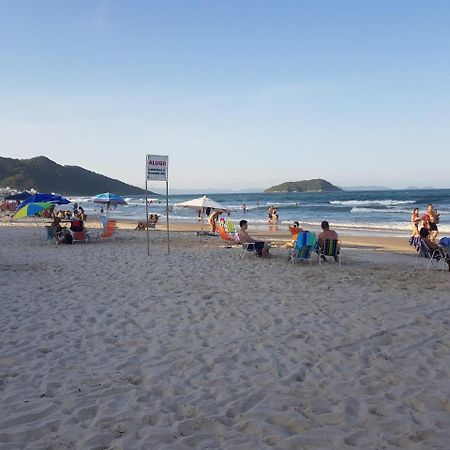 Praia Palmas Do Arvoredo Apartman Governador Celso Ramos Kültér fotó