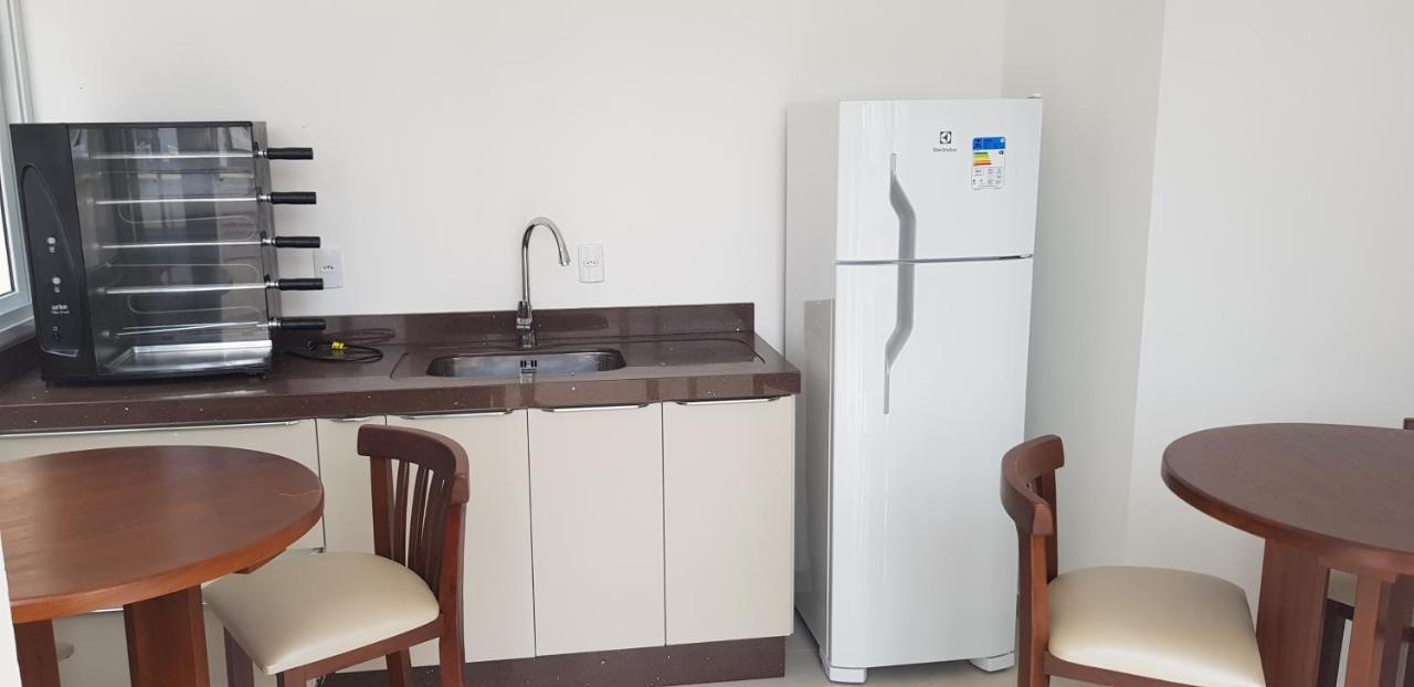 Praia Palmas Do Arvoredo Apartman Governador Celso Ramos Kültér fotó